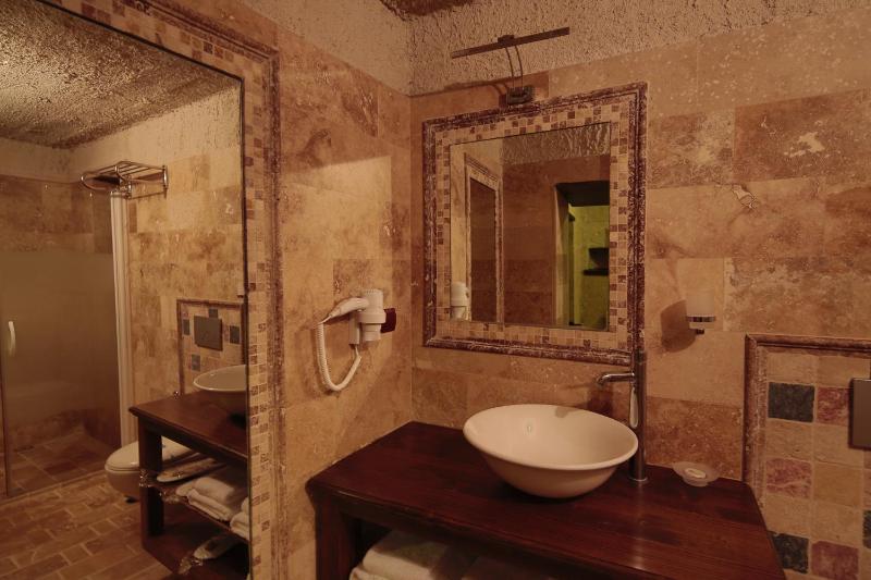 Superior Suite image 2