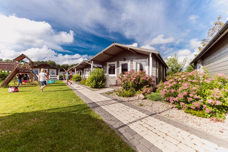 Chłopy Beach Resort - domki letniskowe i apartamenty - image 34