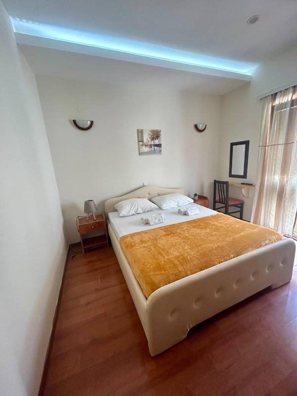 Deluxe Double Room image 3