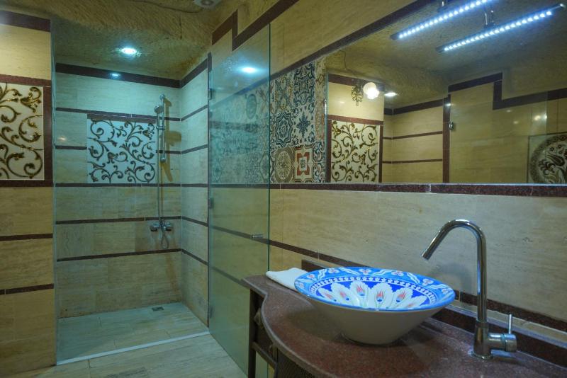 Suite with Private Pool image 2