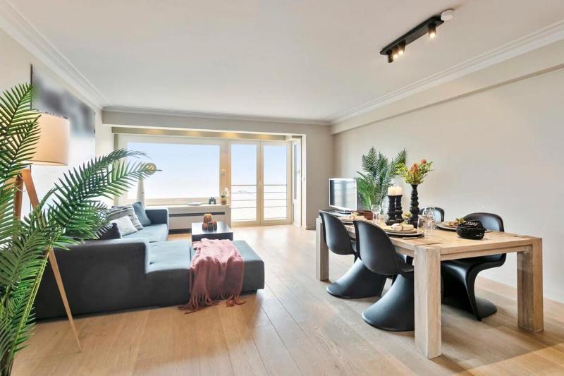 Stunning modern sea-view apartment in Knokke-Duinbergen Images