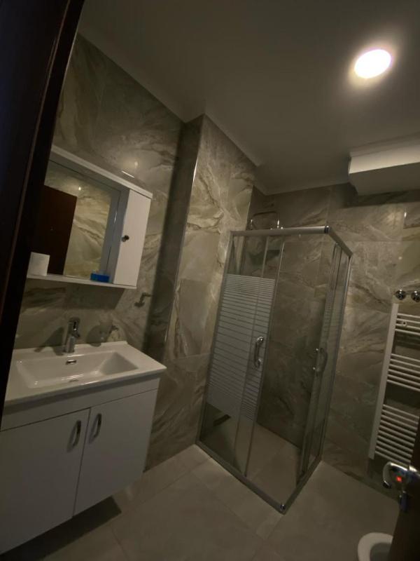 Double Room with Lake View image 2