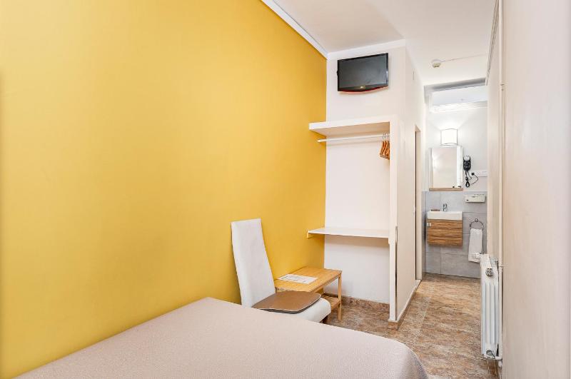 Hostal Santa Ana - image 14