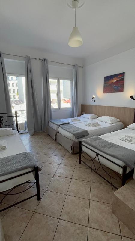 Quadruple Room image 2