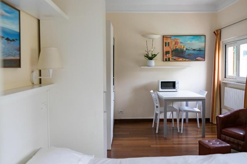Junior Suite with Garden View image 4