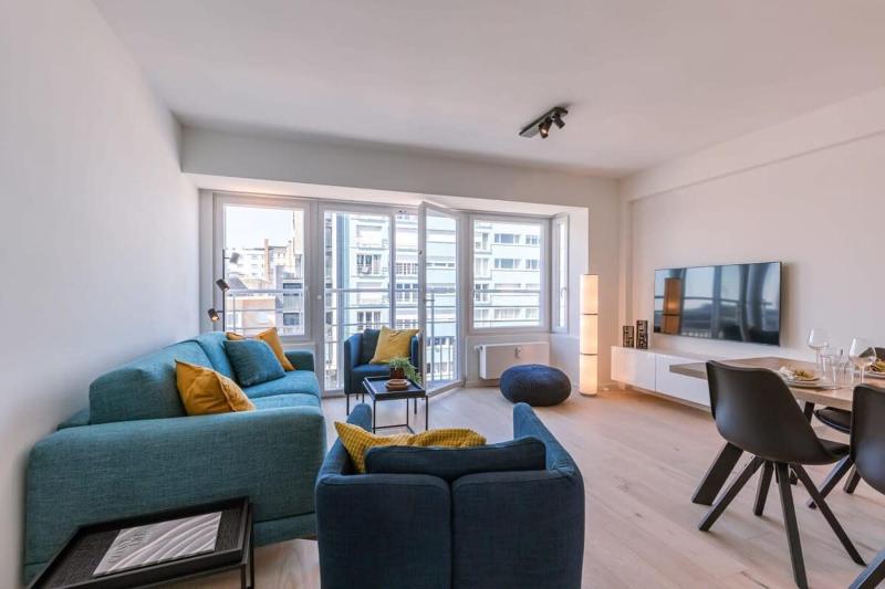 Lovely apartment with lateral sea view and private parking Images