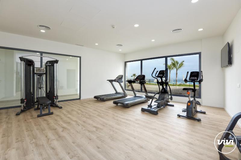 ViVi Homes - The Heights Pool Gym Sauna Terrace & Sea View - image 15