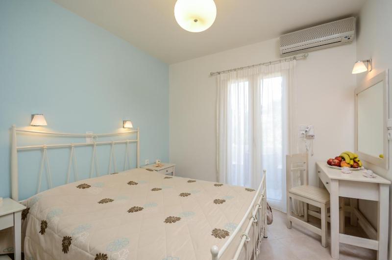 Apartment (4 Adults) image 3