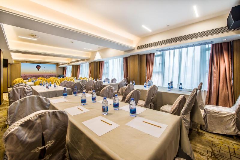 Starlit sky Hotel Shenzhen Luohu Baoneng Center Branch - image 8