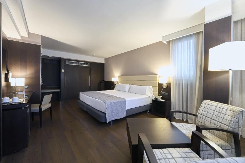 Superior Double Room image 4
