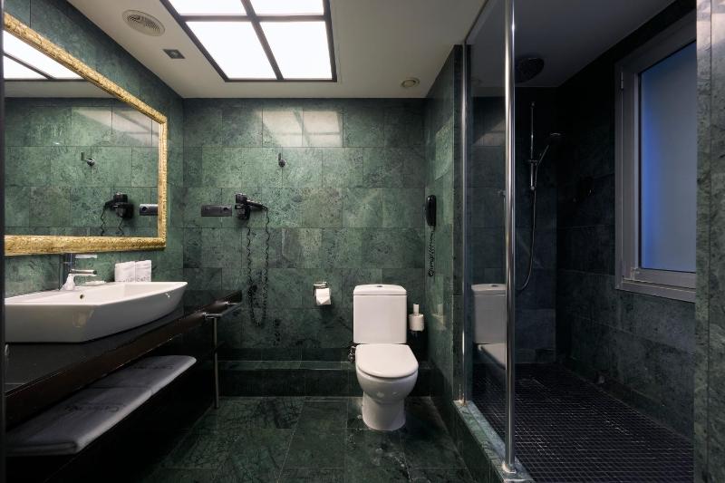 Triple Room image 2