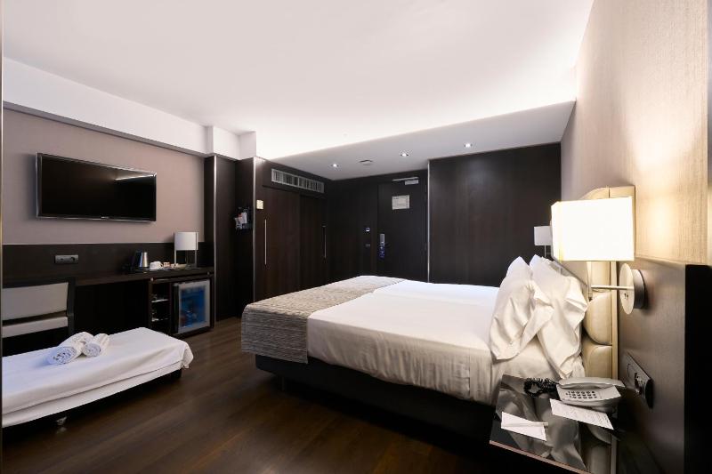 Triple Room image 4