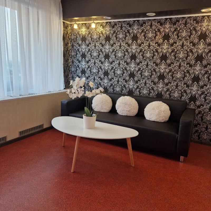 Deluxe Double Room with Balcony image 4