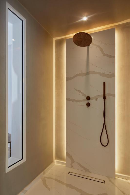 The Diamond Suite with Diamond Infinity Heated Private Pool image 4