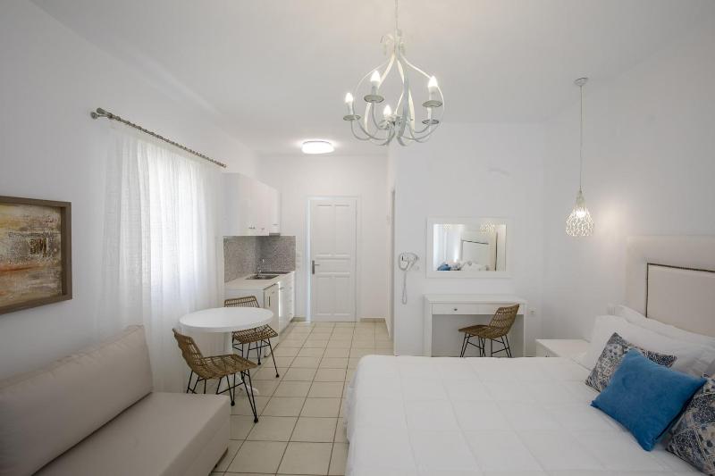 Superior Studio with Sea View image 4