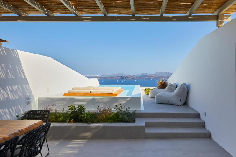 Signature Suite with Absolute-Infinity Heated Private Pool image 2