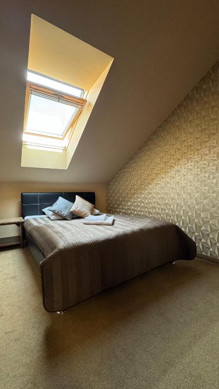 Economy Double Room image 2