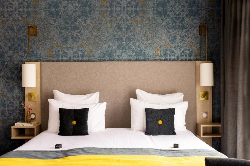 Classic Double Room image 1