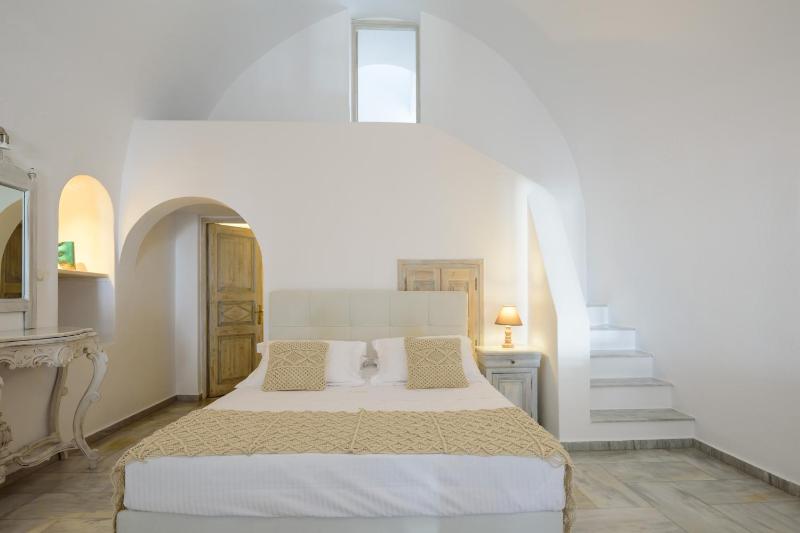 Master Suite with Sea View image 1