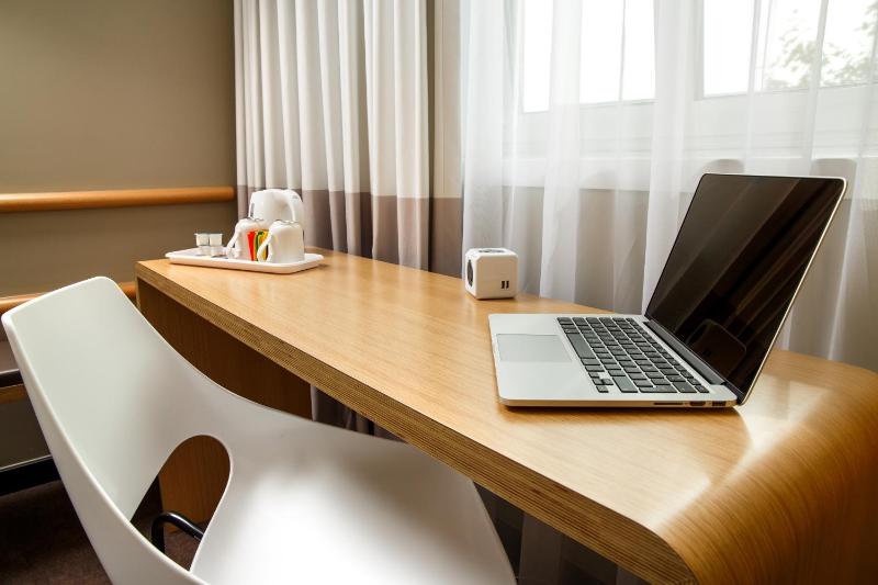 Double Sweet Room by Ibis image 2