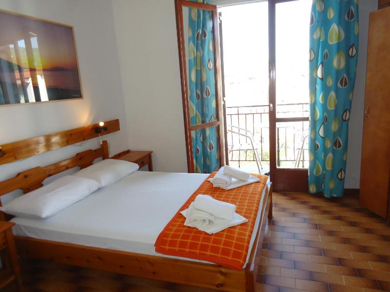 PensionMargaritaKotroniSkiathos - image 35