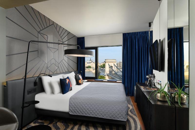 Double Room with Danube View image 3