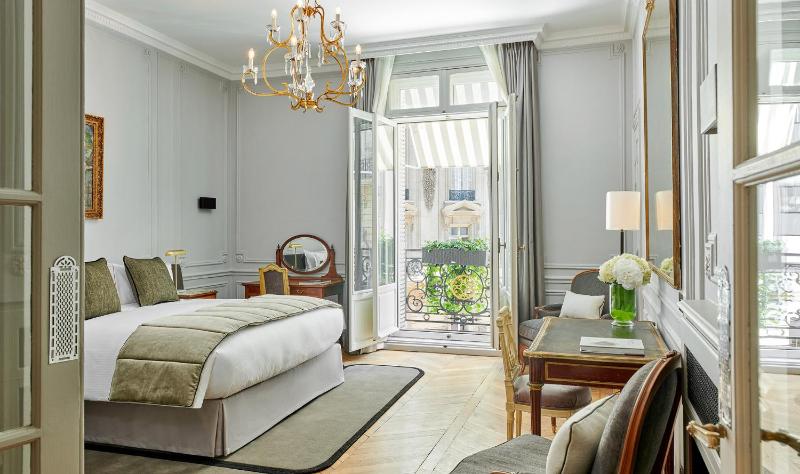 Executive Double or Twin Room image 4