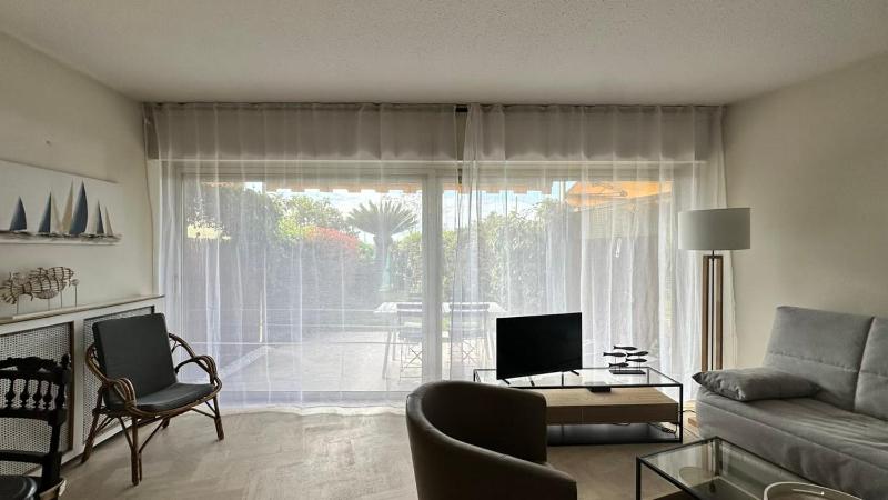 A050-Studio avec jardin prive Cannes pres de la plage - image 13