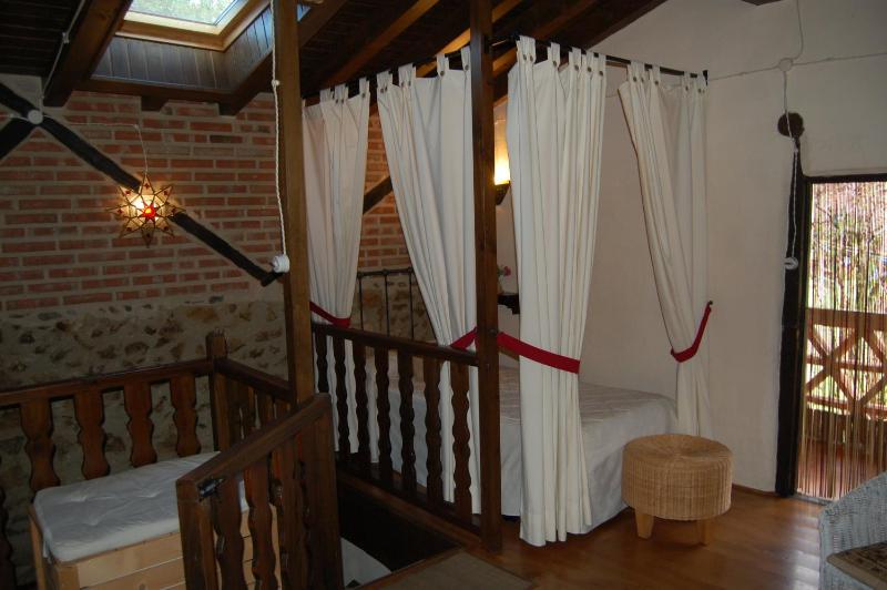 Three-Bedroom Apartment (2-8 Adults) image 3