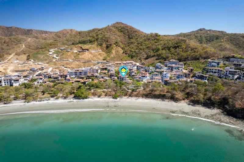 Trendy Condo with Stunning Ocean Views and Exclusive Beach Club Access in Las Catalinas - image 7