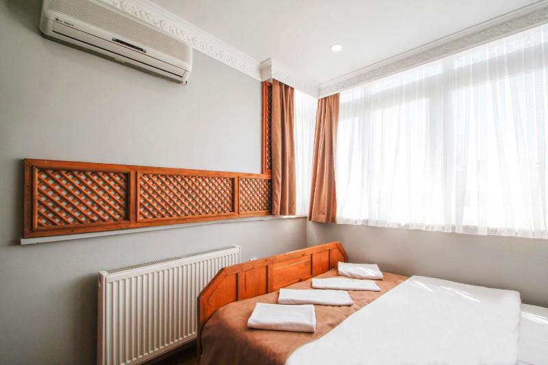 Californiacityhotel - image 5