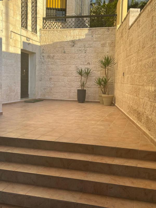 Beautiful & Cozy Newly remodeled 2 Bedroom - image 14