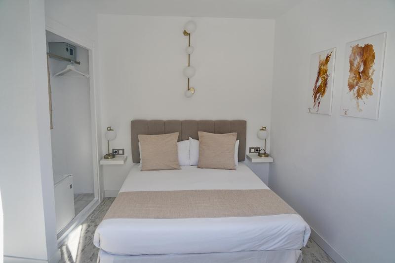 Aldara Sitges - image 32