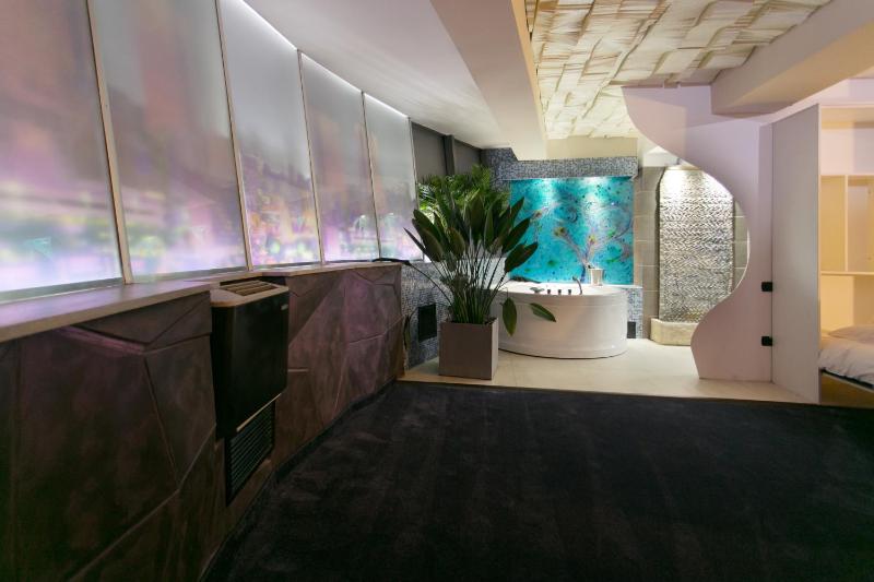 Superior Apartment image 4