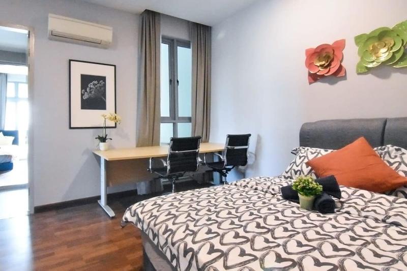 Lux 3BR Suite Puteri Harbour Near Legoland & Hello Kitty with Water Views - image 17