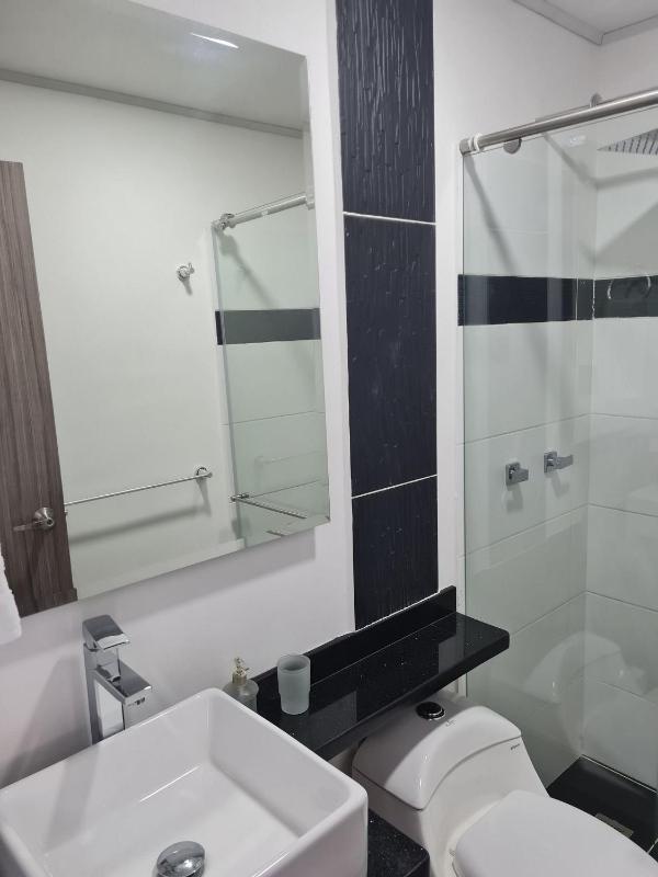 402 Moderno Aparta-Suite en Versalles Tipo Loft - Cali Tower Suites & Lofts - image 14