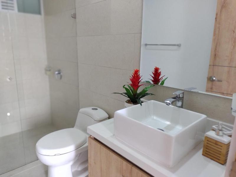 Single Room with Private Bathroom image 1