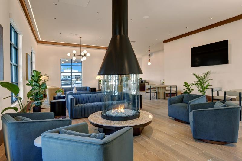 The Dunes Hotel (Palm Springs) - image 9