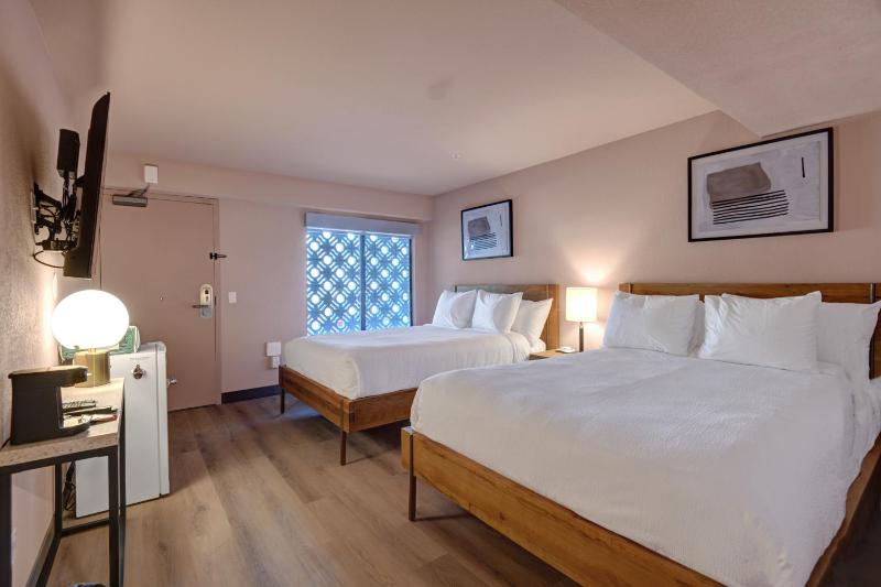 The Dunes Hotel (Palm Springs) - image 15