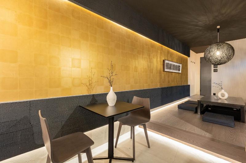 Bijou Suites Chaya - image 13