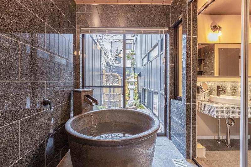 Bijou Suites Chaya - image 6