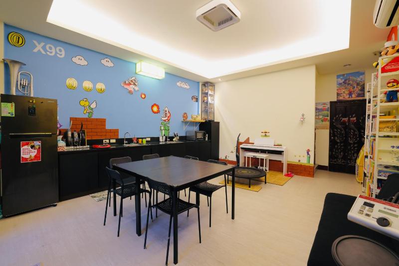 Huadong Homestay - image 4