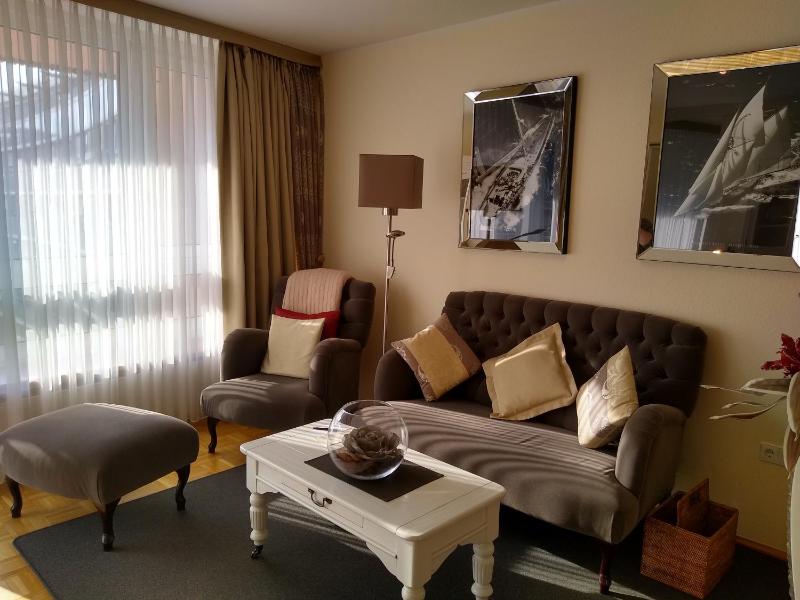 One-Bedroom Apartment image 1