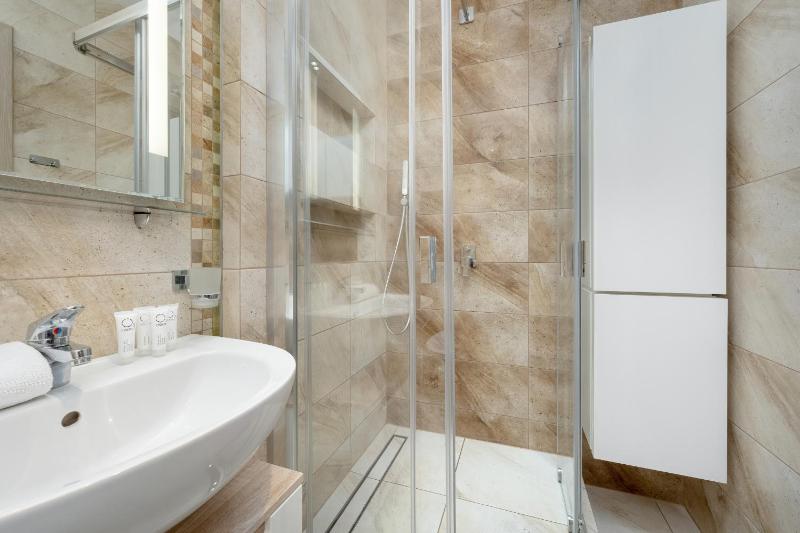 Beautiful Apartment with a Spacious Balcony in Wrocław by Noclegi Renters - image 10