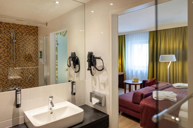 Superior Double Room image 2