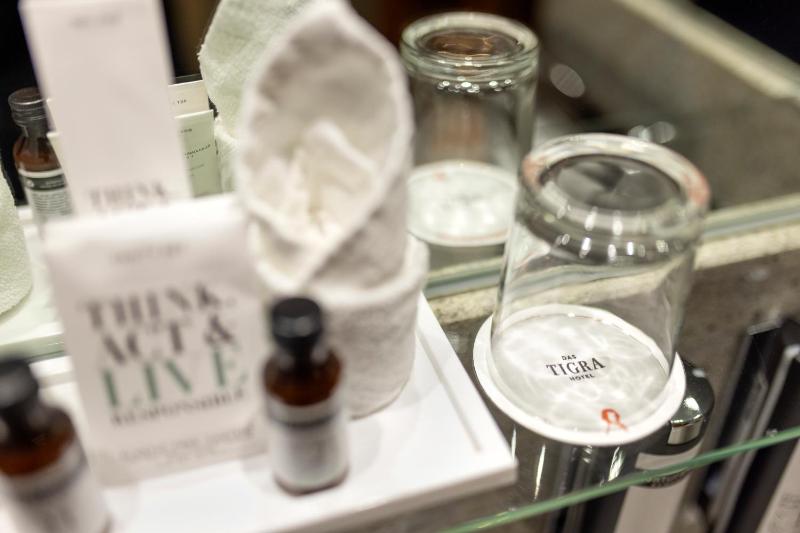 Standard Double Room image 2