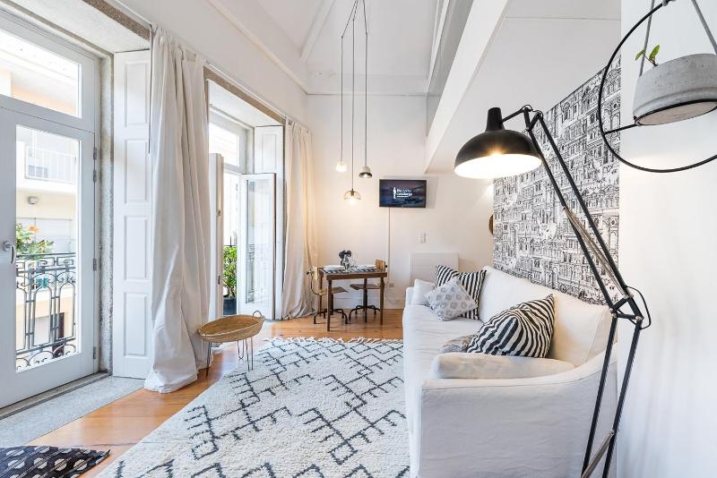 GuestReady - Cosy living in downtown - image 8