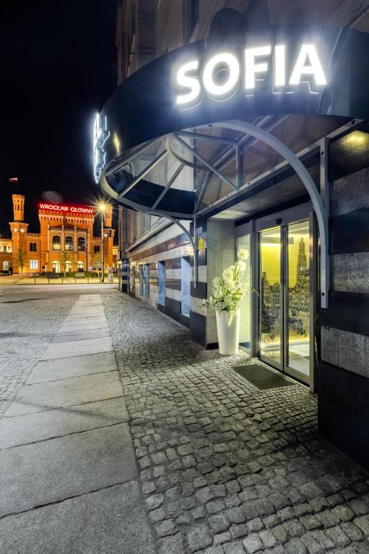 Hotel Sofia by The Railway Station Wroclaw - image 29