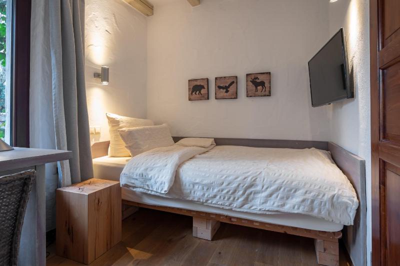 Single Room image 3
