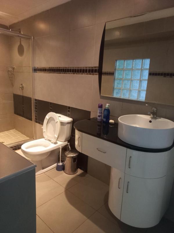 Triple T Guest house - image 12